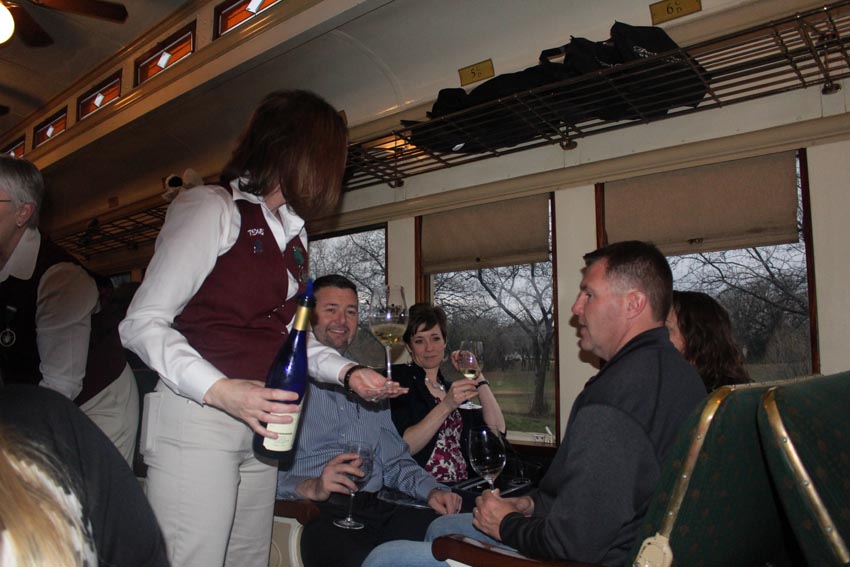 Grapevine wine train (9)